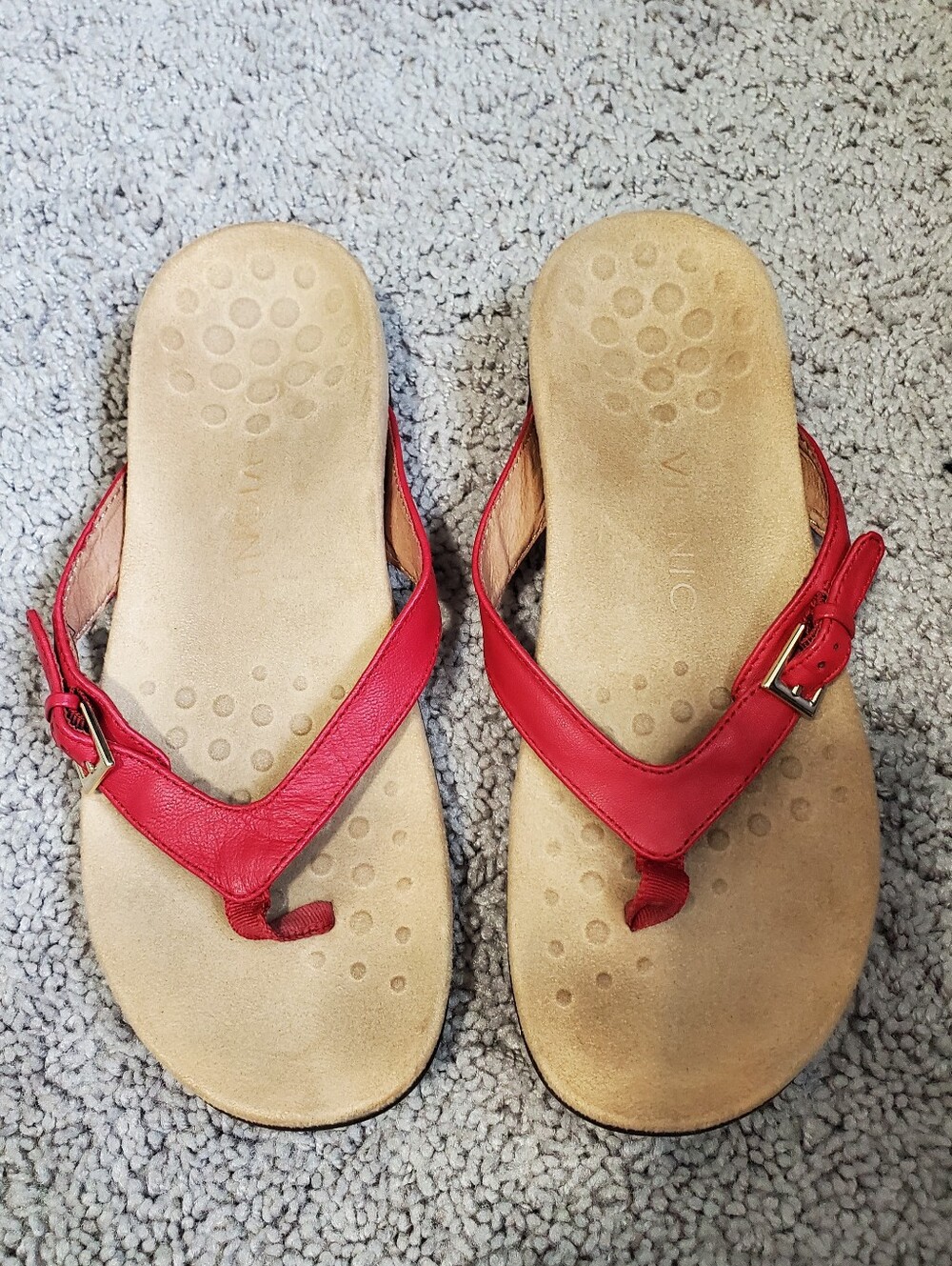 Vionic Red Strap Comfort Flip Flops Size 7